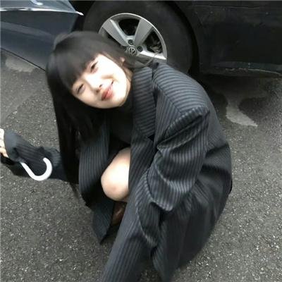 秋霞